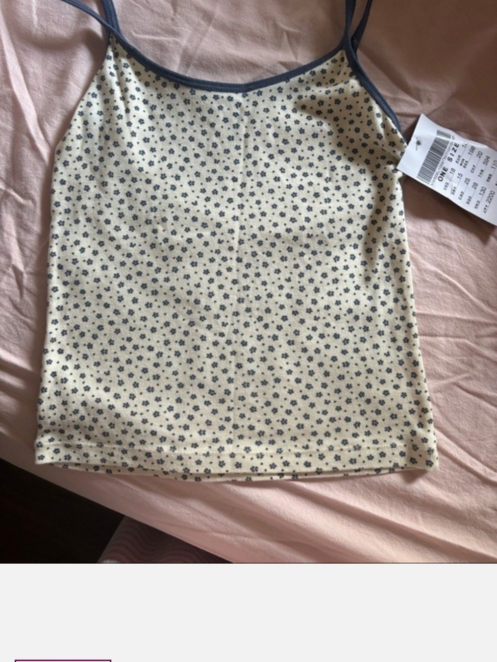 Brandy Melville One SizeWomen’s Floral Pattern Mini Skirt - Cream with Navy Trim